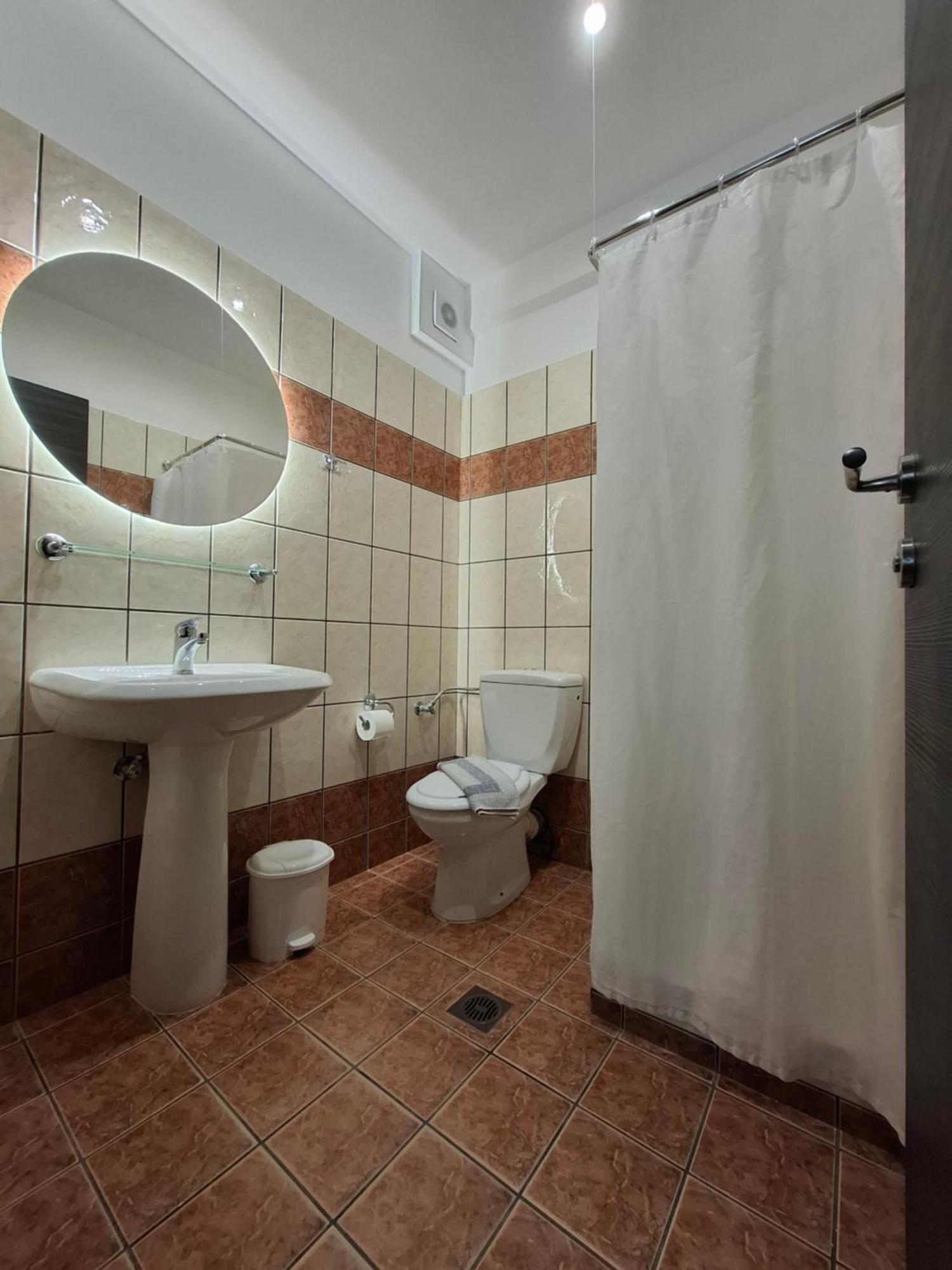 Hotel Kostas Olympiakí Aktí المظهر الخارجي الصورة