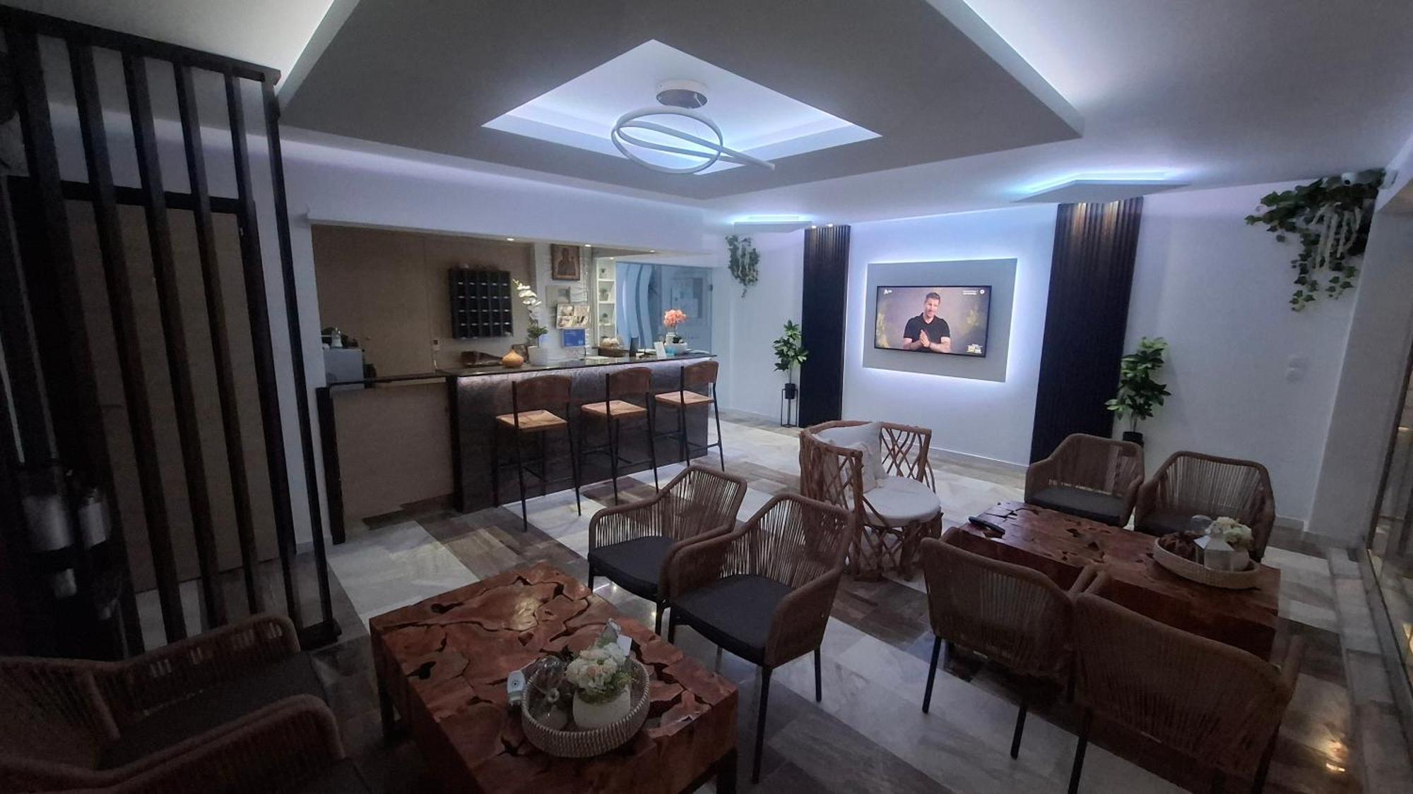 Hotel Kostas Olympiakí Aktí المظهر الخارجي الصورة