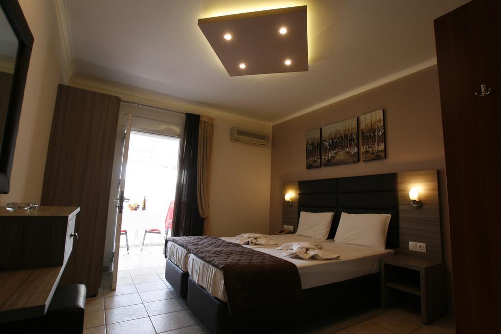 Hotel Kostas Olympiakí Aktí المظهر الخارجي الصورة